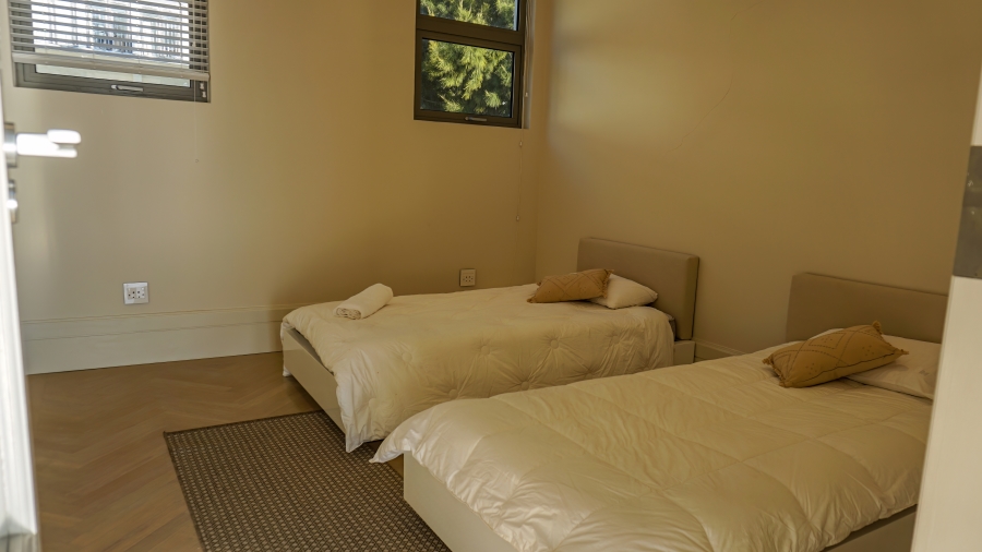 4 Bedroom Property for Sale in Bakoven Western Cape